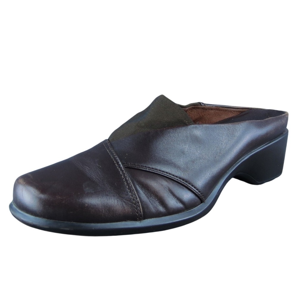 Clarks Artisan Women Mule Shoes Brown Leather Slip On Size 6.5 Medium